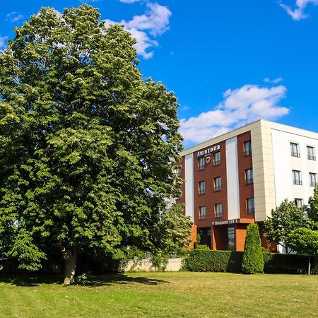Amazona Hotel Pristina Exterior photo